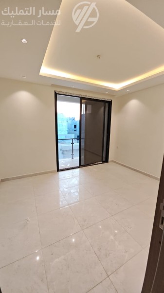 Photo by Daniel J. Schwarz